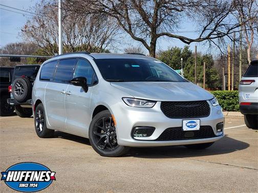 2026 Chrysler Pacifica L