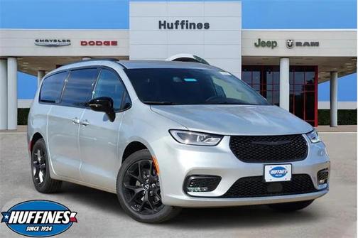 2026 Chrysler Pacifica L