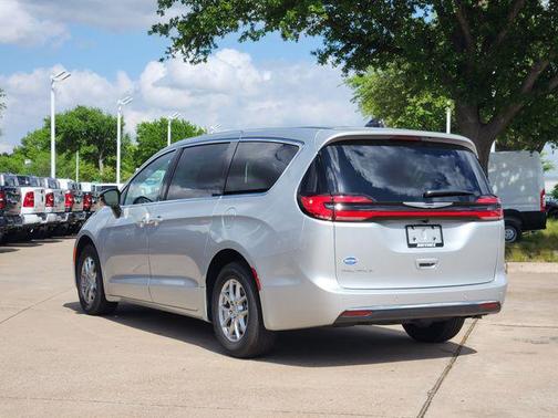 2026 Chrysler Pacifica L