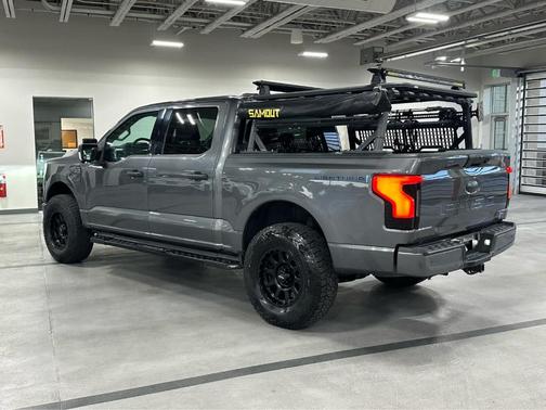 2023 Ford F-150 Lightning XLT