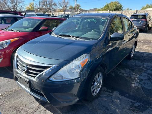 2015 Nissan Versa 1.6 SV