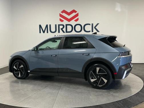 2026 Hyundai IONIQ 5 SE