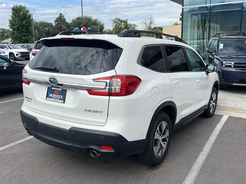 Crystal White Pearl 2025 Subaru Ascent Premium