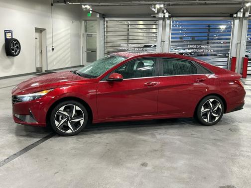 2023 Hyundai ELANTRA HEV Limited