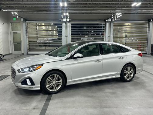 2019 Hyundai SONATA Limited