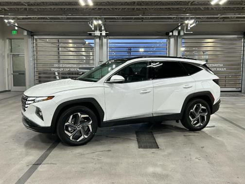 White Pearl 2024 Hyundai TUCSON Hybrid Limited