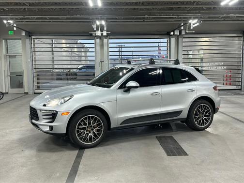 2015 Porsche Macan S