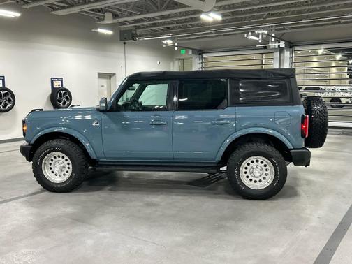 2022 Ford Bronco Outer Banks