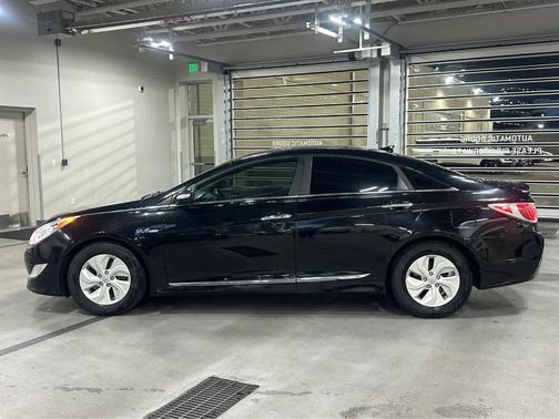 2015 Hyundai SONATA Hybrid Base