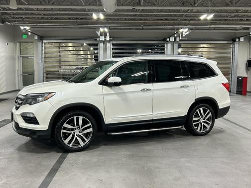 2017 Honda Pilot Touring