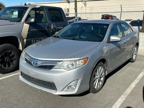2012 Toyota Camry Hybrid XLE