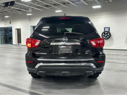 2020 Nissan Pathfinder SL