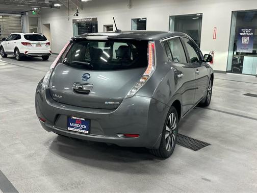 2017 Nissan Leaf SL
