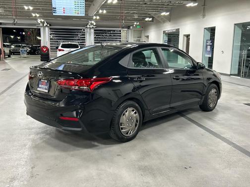 2022 Hyundai Accent SE