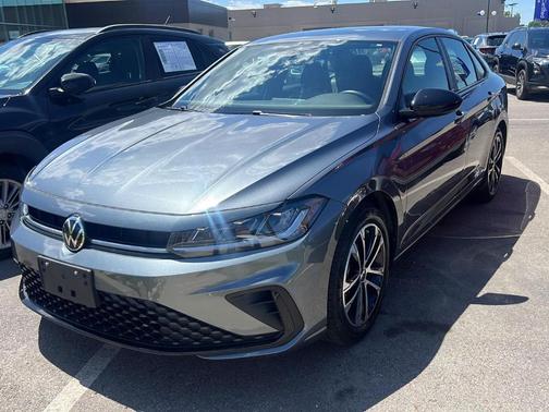 Platinum Gray Metallic 2025 Volkswagen Jetta 1.5T Sport