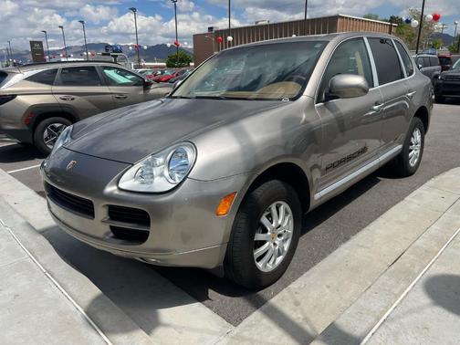 Beige 2006 Porsche Cayenne