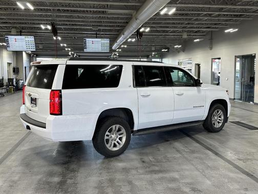 Summit White 2020 Chevrolet Suburban LT