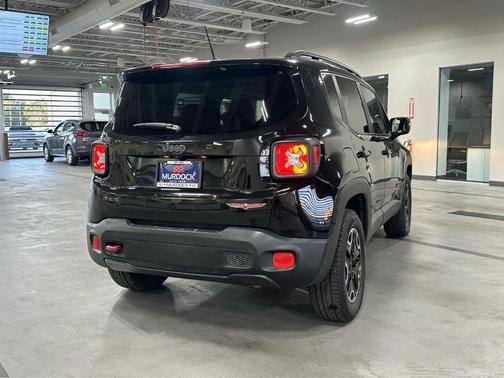 2017 Jeep Renegade Trailhawk