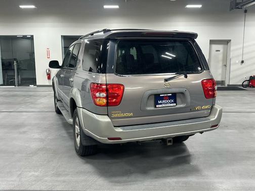 2002 Toyota Sequoia SR5