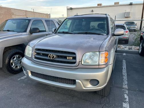 2002 Toyota Sequoia SR5