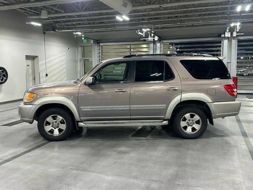 2002 Toyota Sequoia SR5