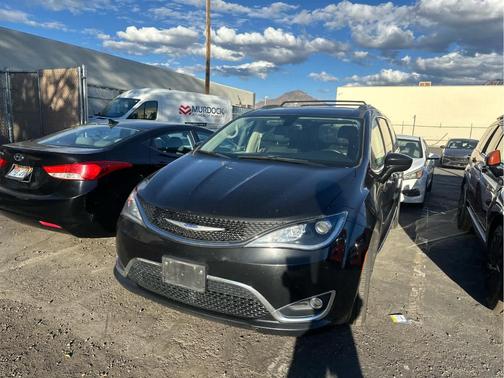 2019 Chrysler Pacifica Touring-L