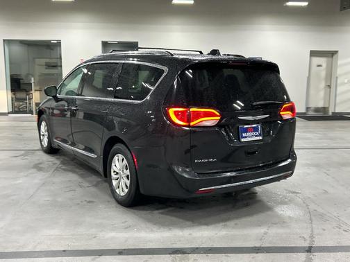 2019 Chrysler Pacifica Touring-L