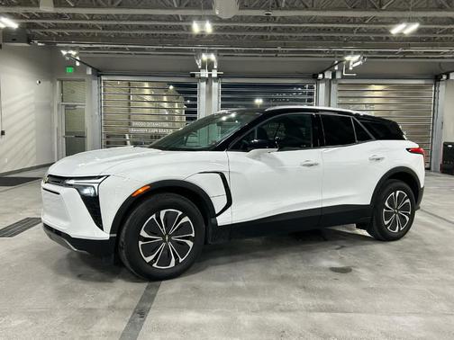 2025 Chevrolet Blazer EV AWD LT