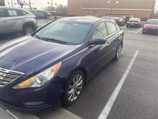 2013 Hyundai SONATA SE