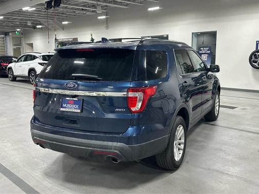 2017 Ford Explorer Base