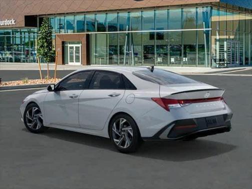 2025 Hyundai ELANTRA HEV SEL