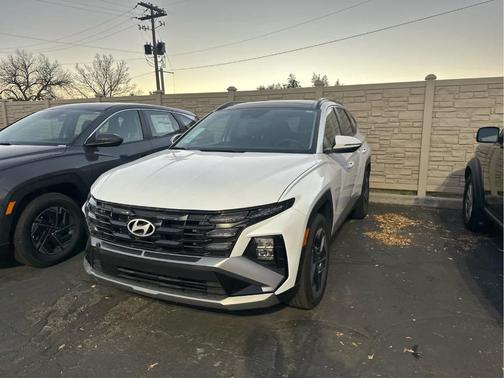 2026 Hyundai TUCSON Hybrid Blue SE