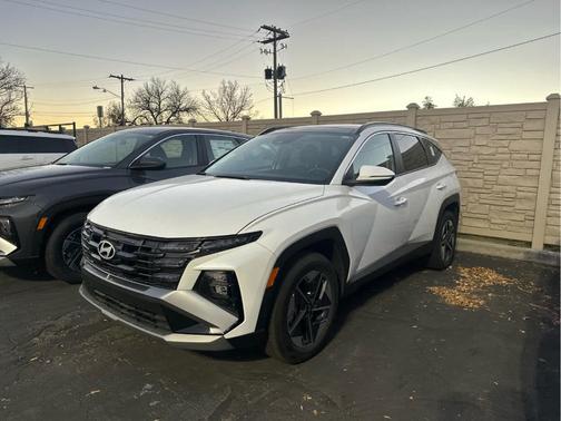 2026 Hyundai TUCSON Hybrid Blue SE