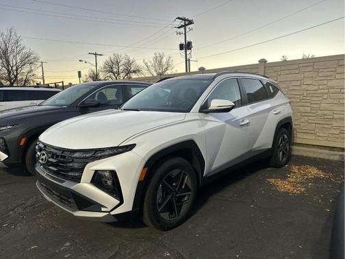 2026 Hyundai TUCSON Hybrid Blue SE