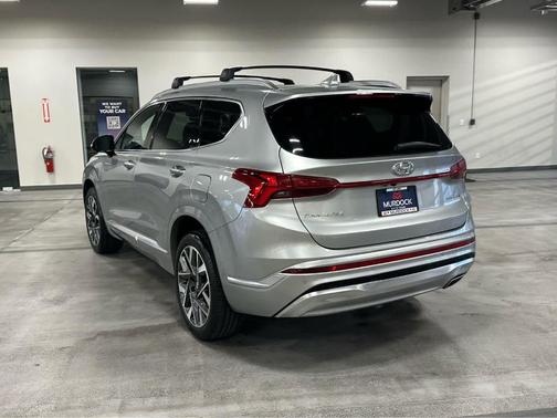Shimmering Silver 2022 Hyundai SANTA FE Calligraphy