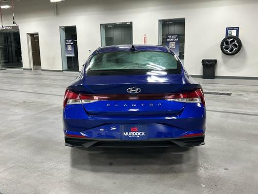 2023 Hyundai ELANTRA SE