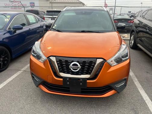 2020 Nissan Kicks SR