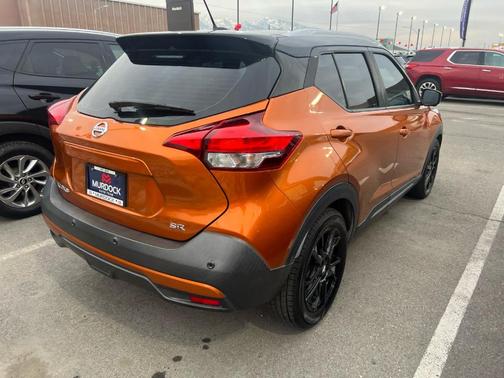 2020 Nissan Kicks SR