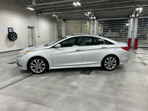 2014 Hyundai SONATA SE 2.0T