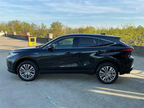 Celestial Black 2021 Toyota Venza XLE