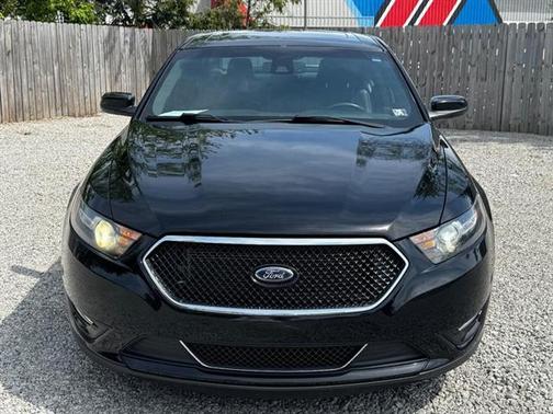 2016 Ford Taurus SHO