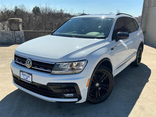 White 2019 Volkswagen Tiguan 2.0T SEL R-Line 4MOTION