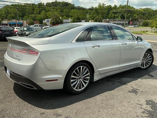 2017 Lincoln MKZ Premiere
