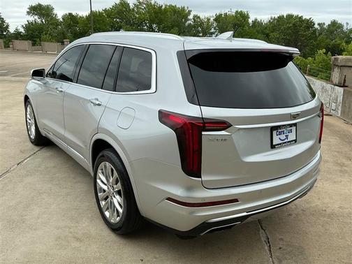Radiant Silver Metallic 2020 Cadillac XT6 Premium Luxury FWD