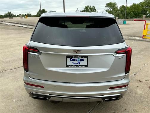 Radiant Silver Metallic 2020 Cadillac XT6 Premium Luxury FWD