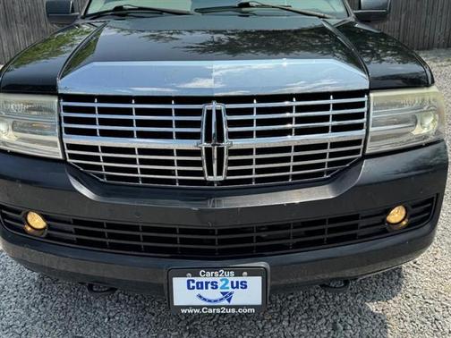 2010 Lincoln Navigator Base