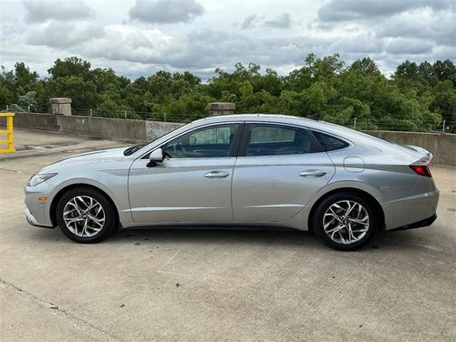 Shimmering Silver Pearl 2020 Hyundai SONATA SEL