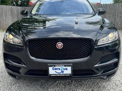 2018 Jaguar F-PACE 25t Premium