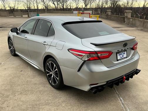 2019 Toyota Camry XLE