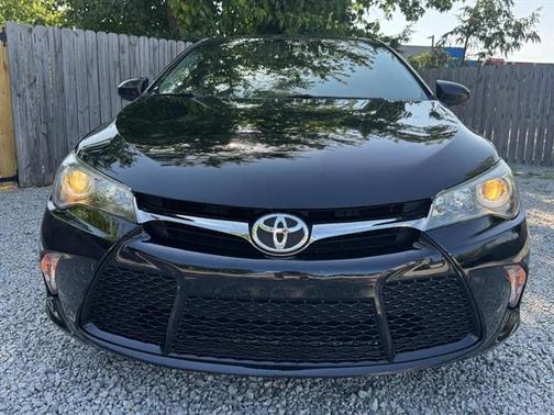 2016 Toyota Camry SE w/Special Edition Pkg